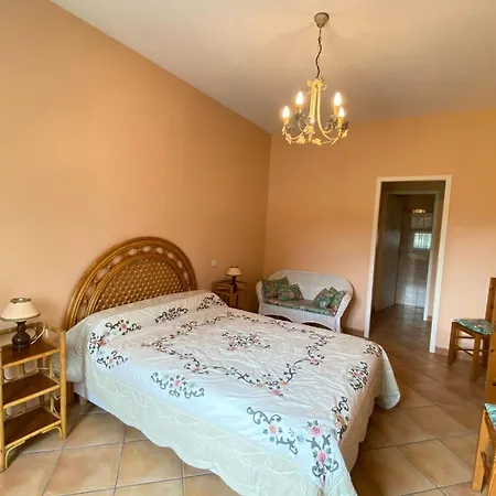 Semi-detached House On A Vineyard, Nyaraló